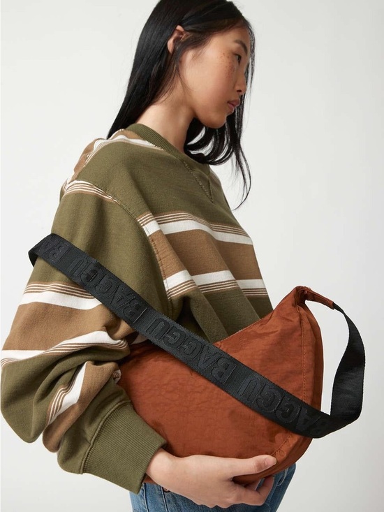 BAGGU Handbags - Baggu Medium Crescent Bag - Brown (2023)